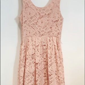 Forever 21 blush pink lace dress